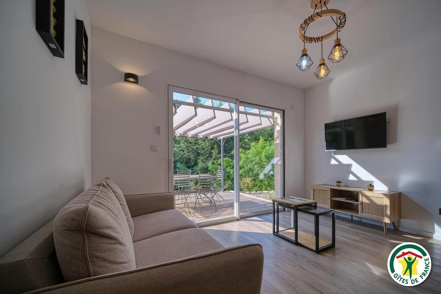 Holiday home Gite Le Chaudron 1 A 7Pers Avec Piscine Montclar-sur-Gervanne
