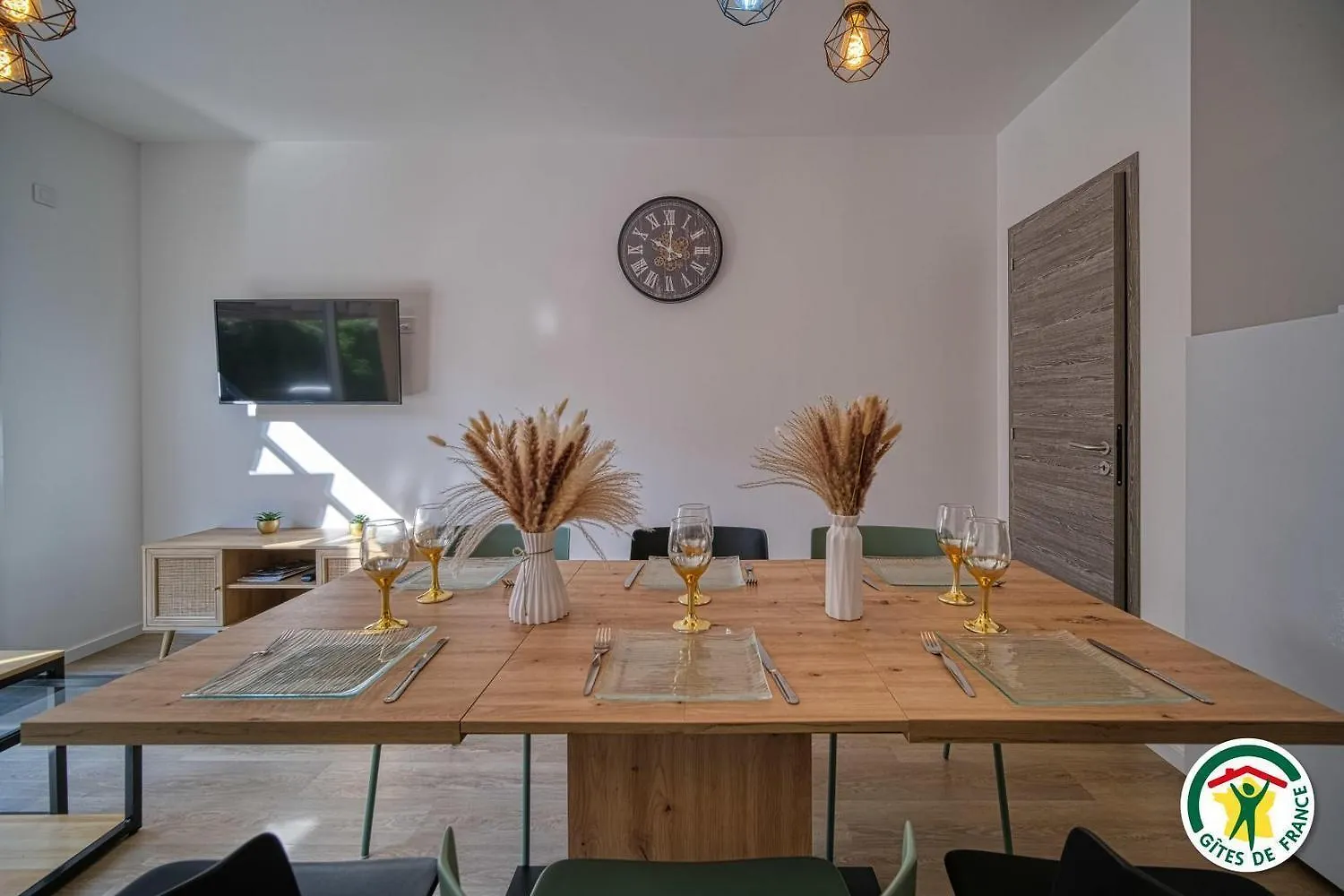 Holiday home Gite Le Chaudron 1 A 7Pers Avec Piscine Montclar-sur-Gervanne France