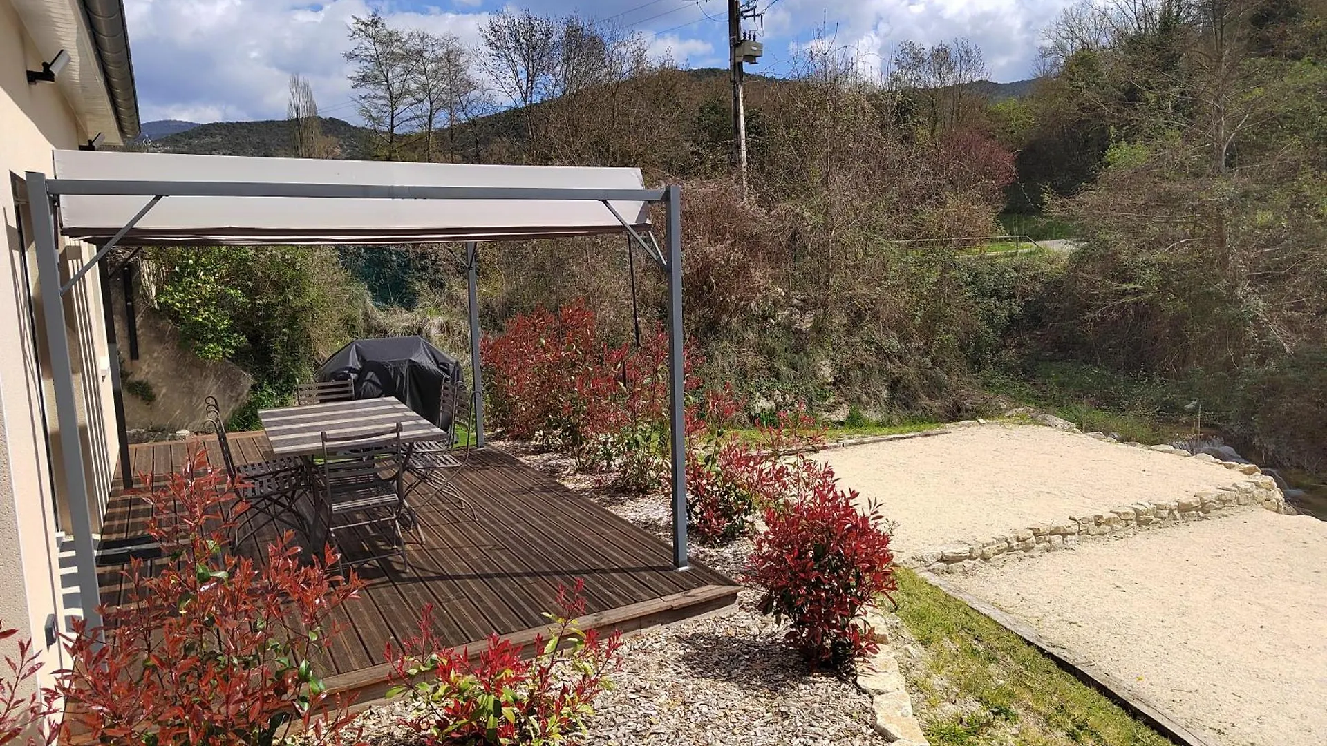 Holiday home Gite Le Chaudron 1 A 7Pers Avec Piscine Montclar-sur-Gervanne France
